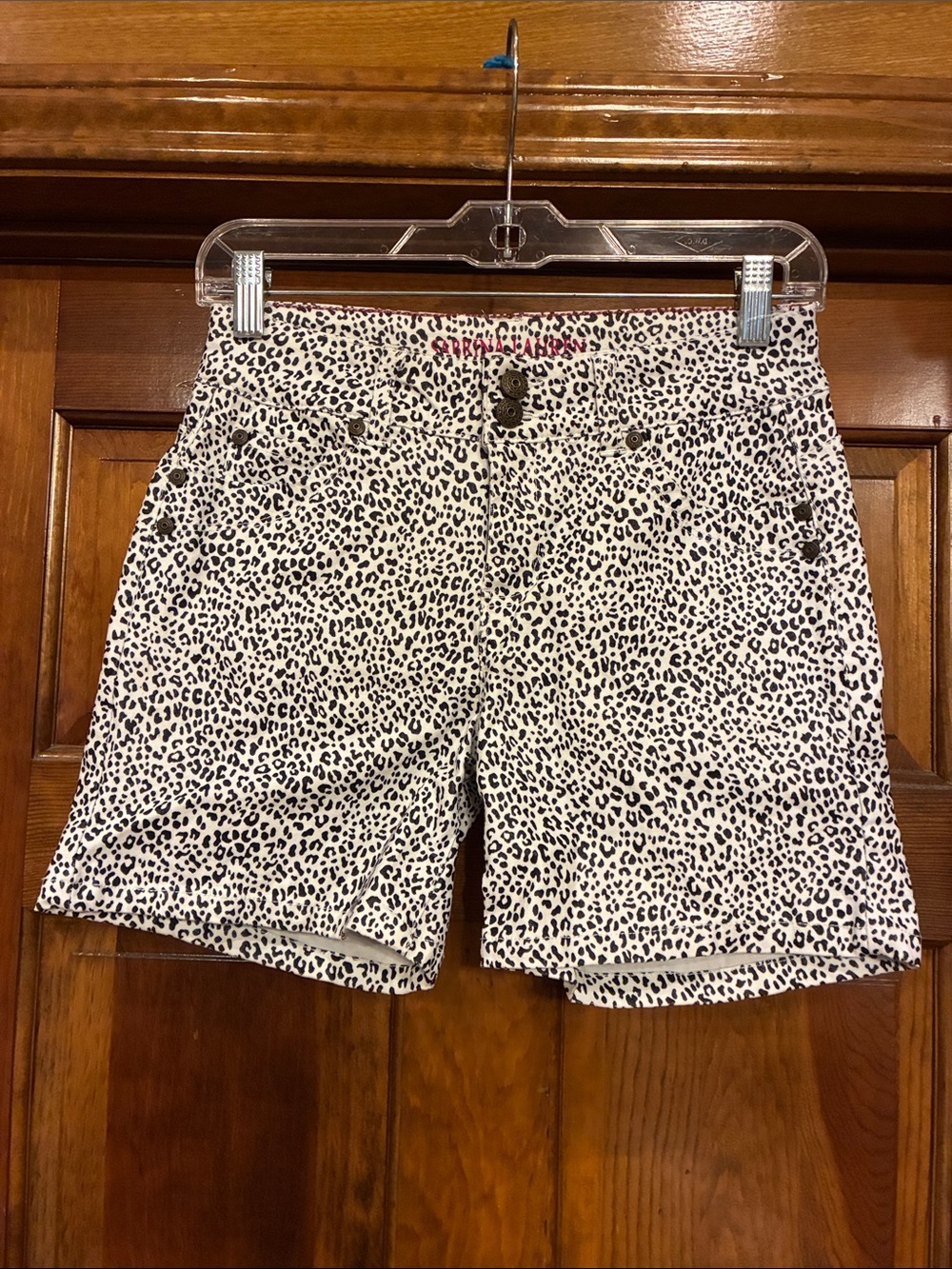 Size 8 Sabrina Lauren Perfect Fit Stretch Shorts in Black & White Cheetah Print